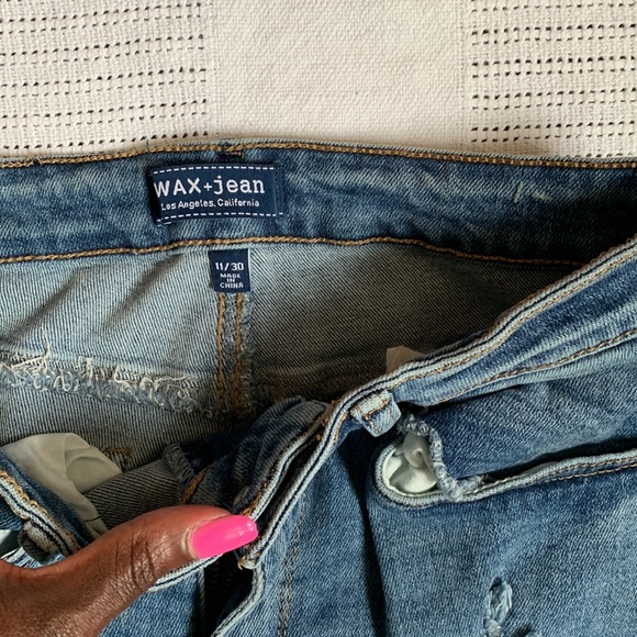 Size 11 distressed jeans - Picture 2 of 2